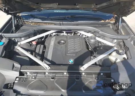 2021 BMW X7 xDrive40I z USA, uszkodzony, nr VIN 5UXCW2C08M9D77567